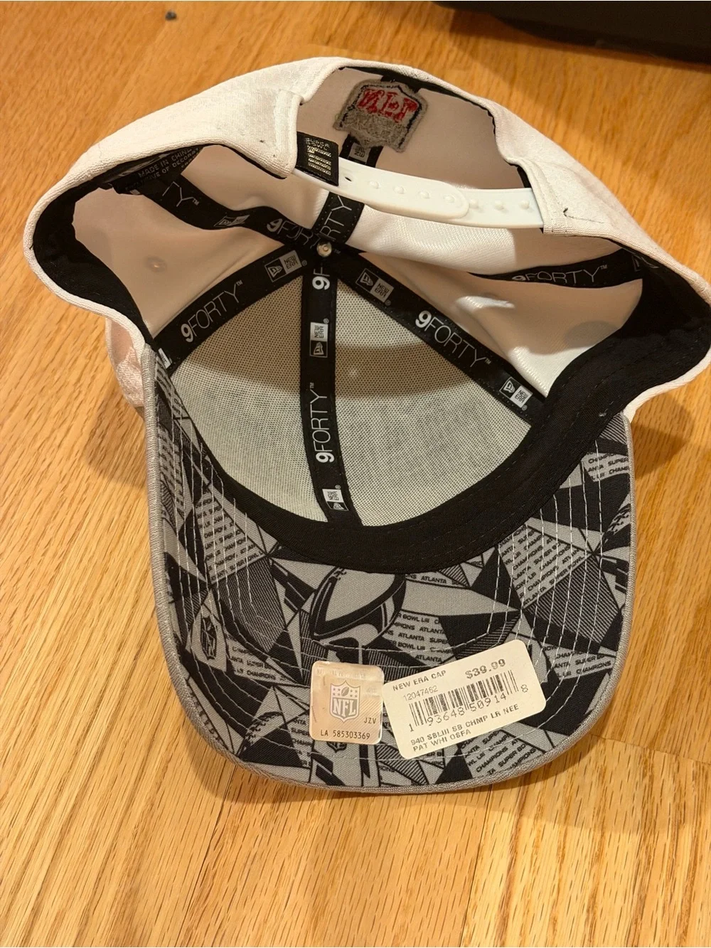 New Era White & Gray New England Patriots Super Bowl Champions 9FORTY Hat